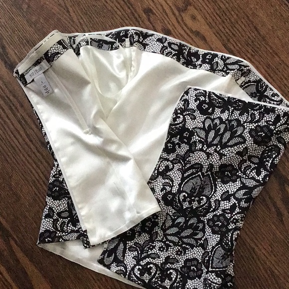 Black & White Bustier - Picture 9 of 9